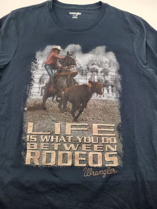 Wrangler Other - Wrangler "Life is What You Do Between Rodeos" Graphic T Shirt Men's SZ LG